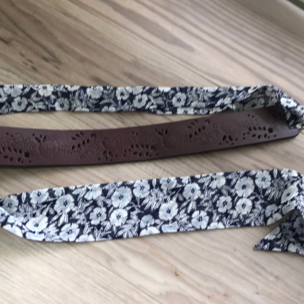 Coldwater Creek Brown Leather Belt w/ Silk Ties - Picture 4 of 8